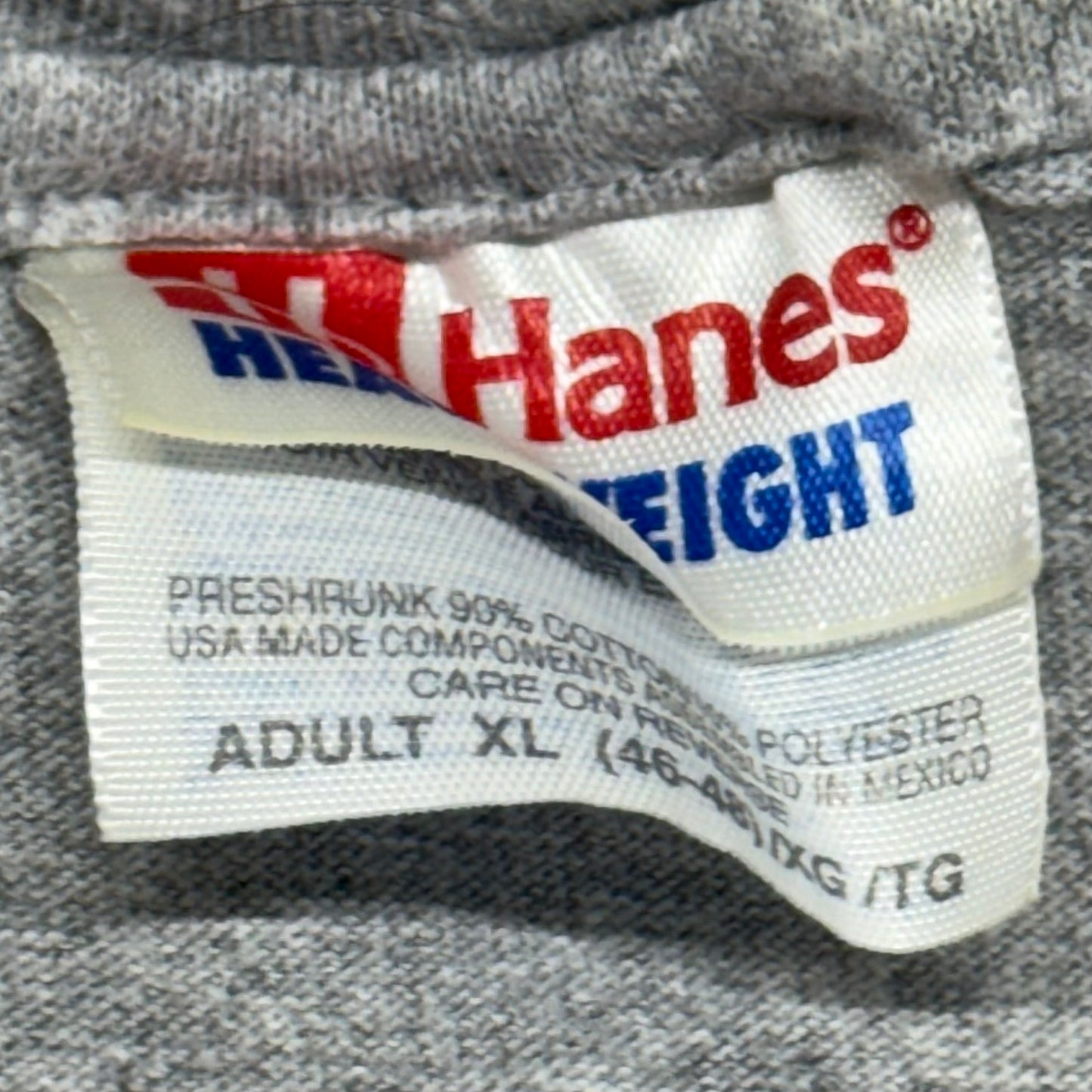 Hooters Cleveland Ohio “The Flats”, Vintage 2000s T-shirt