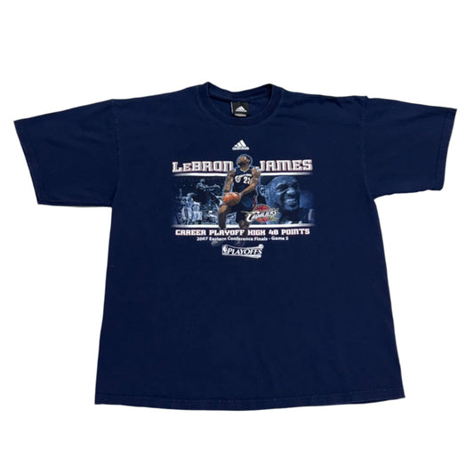 Cleveland Cavaliers, 2007 Lebron James T-shirt, Size: Large