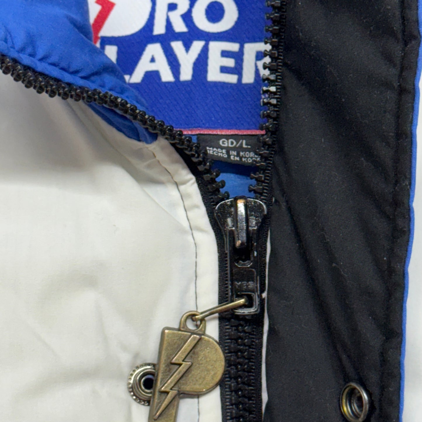 Cleveland Cavaliers, Vintage 1990s Pro Player Puffer Jacket, Size: Large