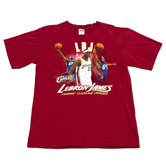 Cleveland Cavaliers, Vintage 2000s Lebron James T-shirt, Size: Large